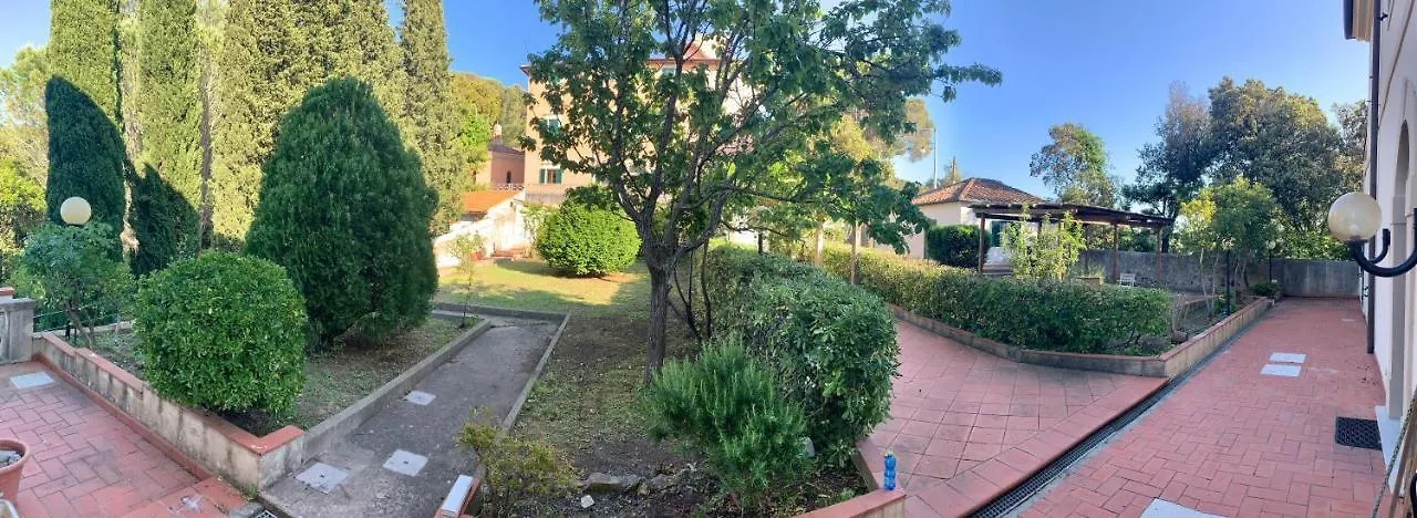 Room In Villa -Livorno - Montenero 0*, Livorno